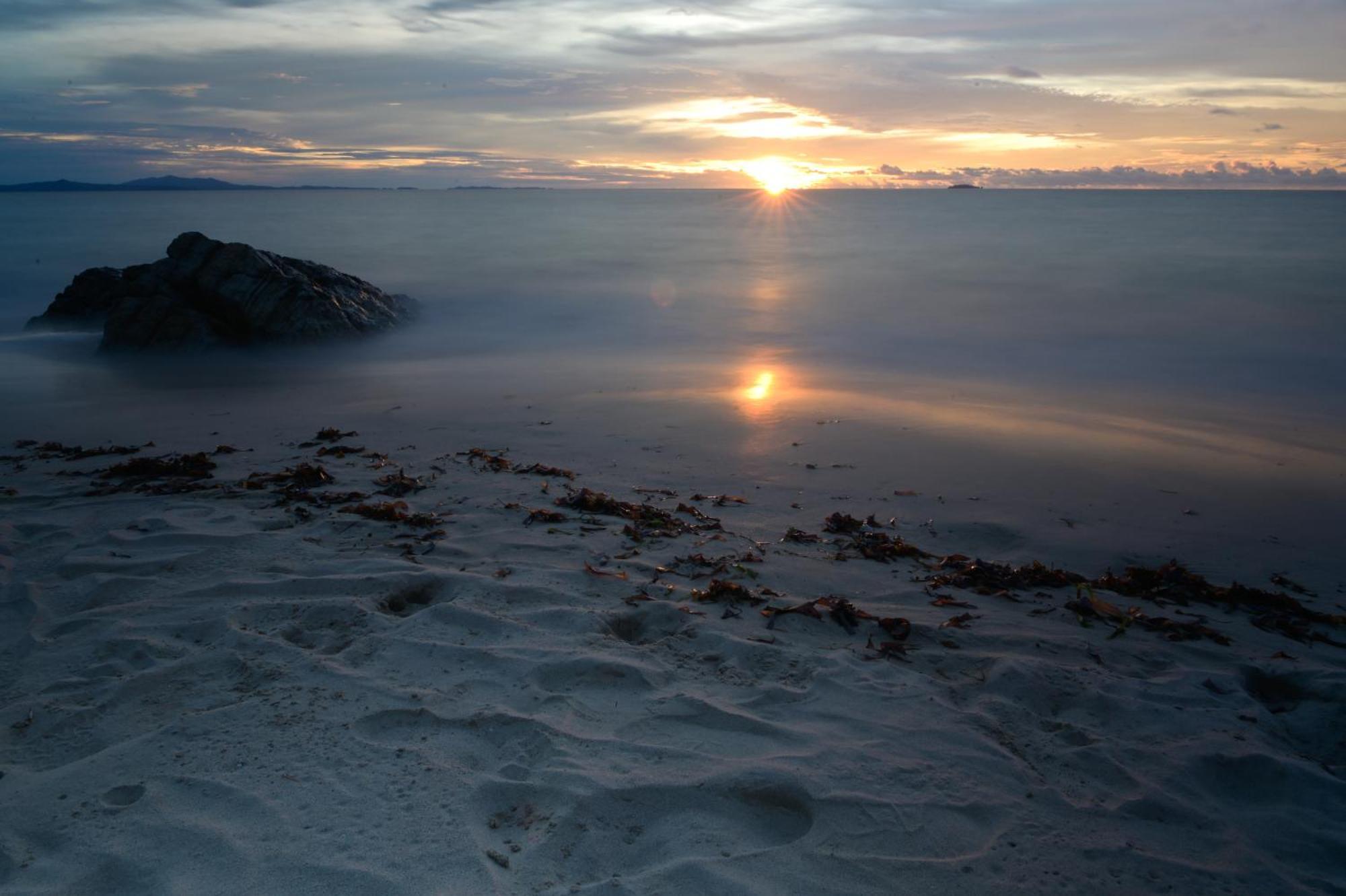 Shambala Madagascar: Beachfront Lodge And Adventures Ambolobozo Экстерьер фото
