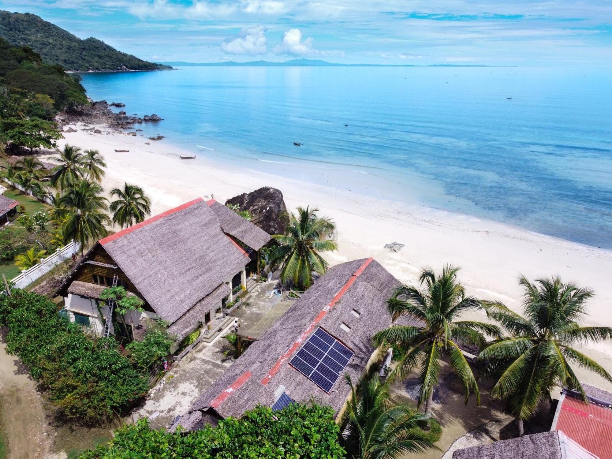 Shambala Madagascar: Beachfront Lodge And Adventures Ambolobozo Экстерьер фото