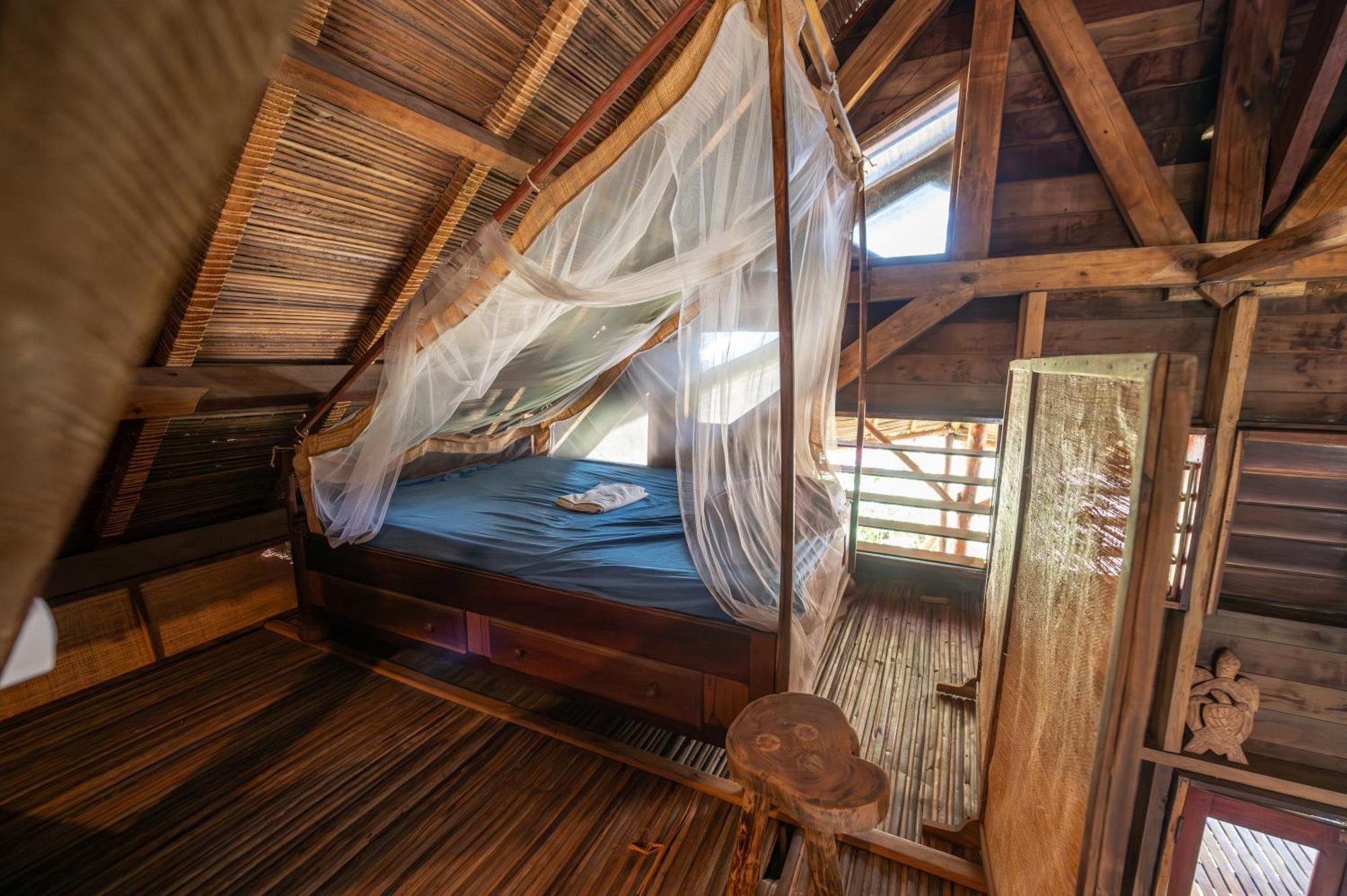 Shambala Madagascar: Beachfront Lodge And Adventures Ambolobozo Экстерьер фото