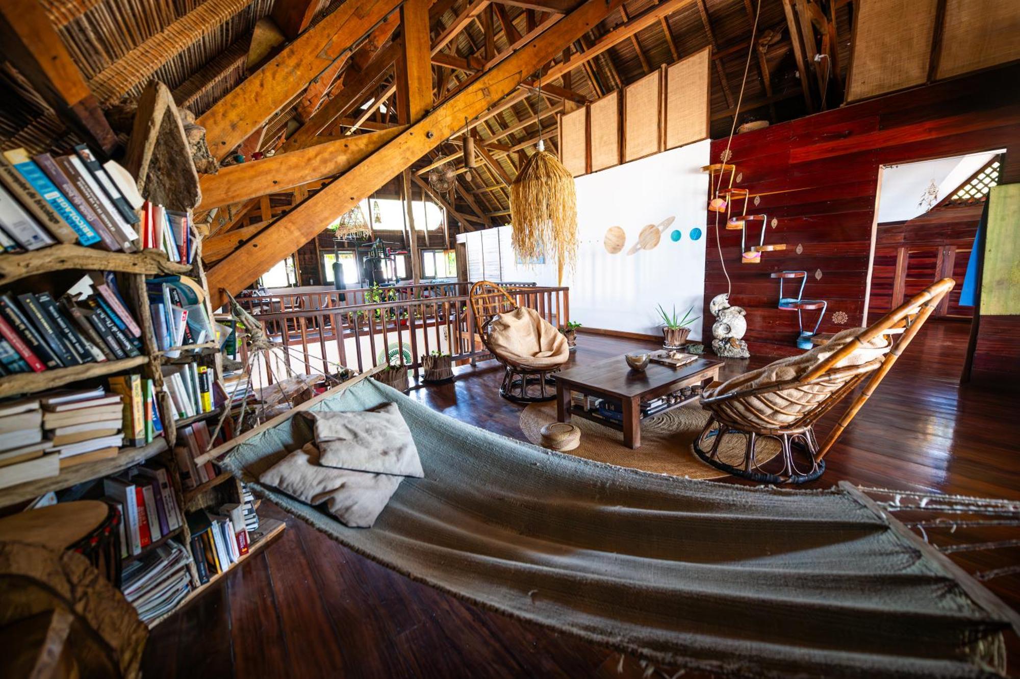 Shambala Madagascar: Beachfront Lodge And Adventures Ambolobozo Экстерьер фото